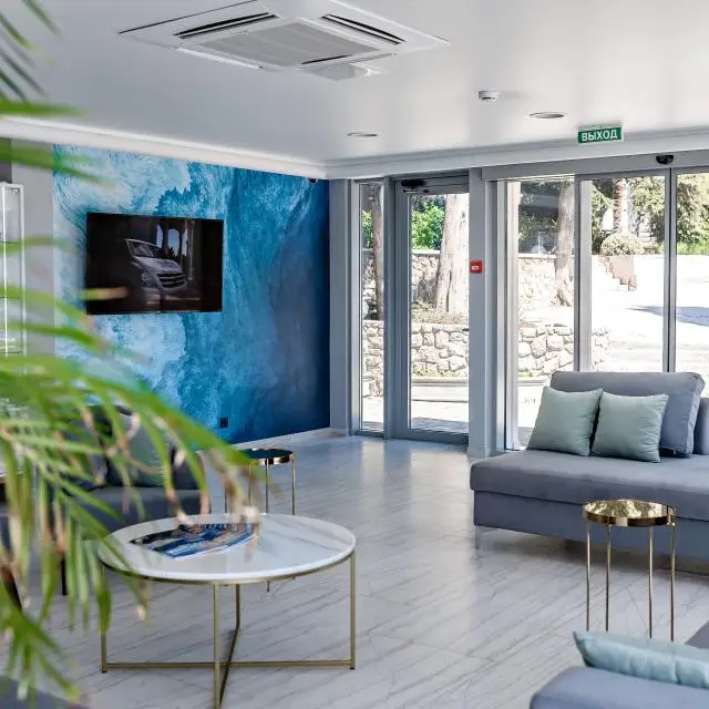 Real photos of Blue Bay Manor