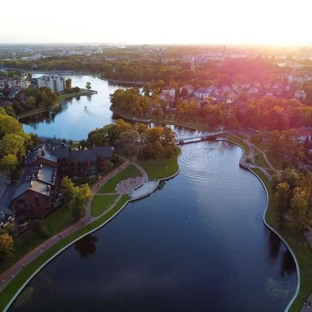 Real photos of Royal Lake