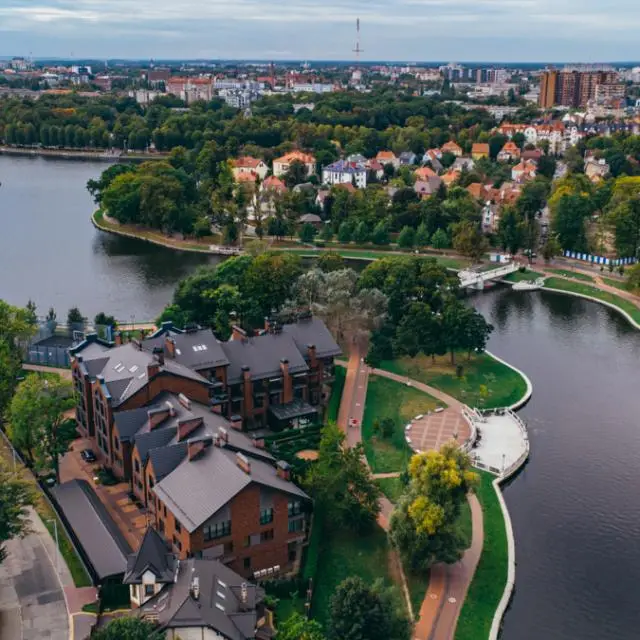 Real photos of Royal Lake