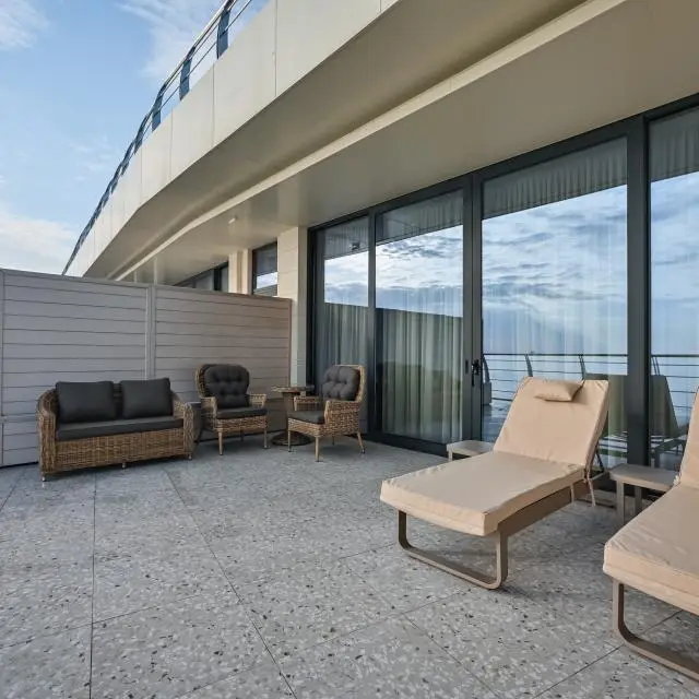 Real photos of Sky Hotel