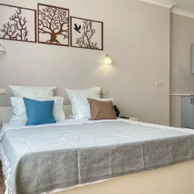 Real photos of Apartments on Stroiteley street 5