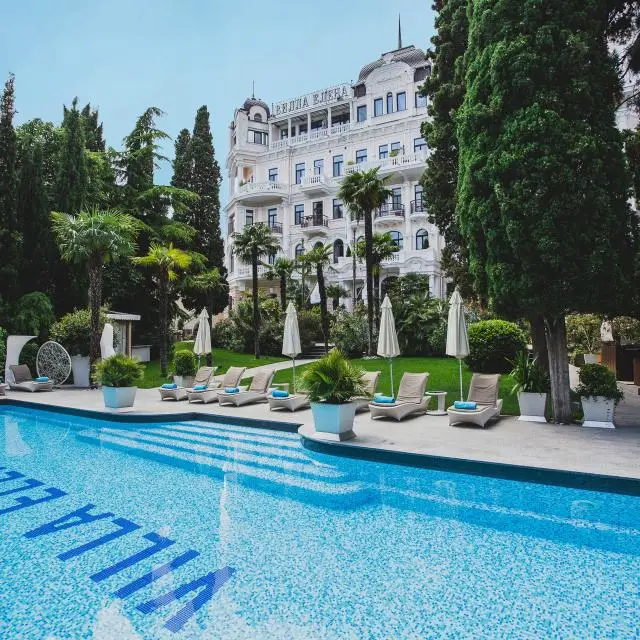 Real photos of Villa Elena Hotel & Residences 