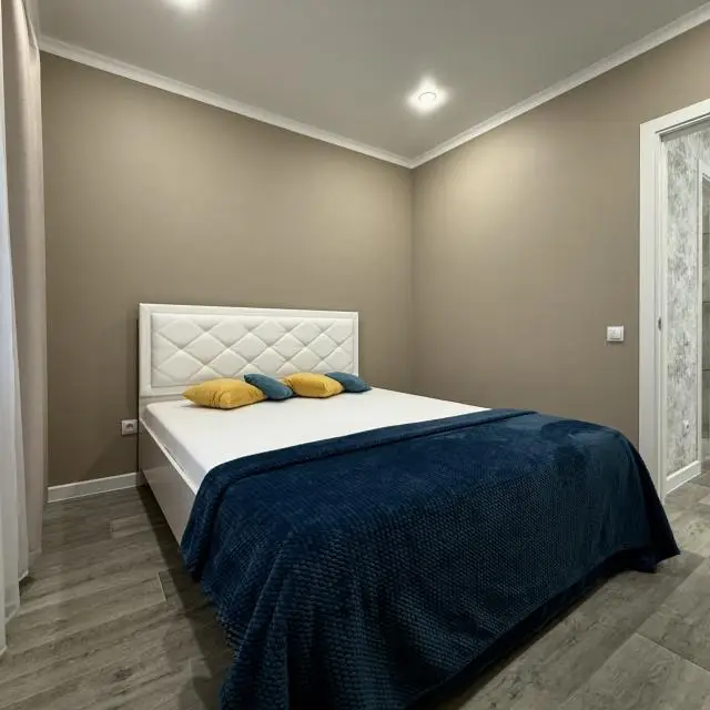 Real photos of Apartment from the Home Hotel company on Avtomobilistov street, 13