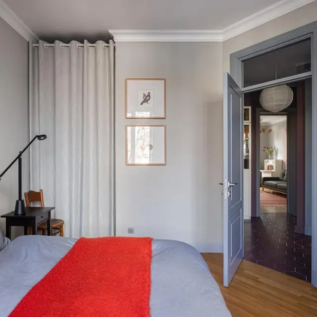 Real photos of Apartment on 81 Chapaev street of the apartment chain "Here"