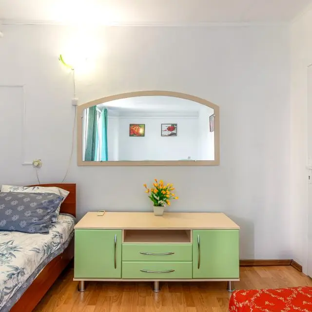 Real photos of House on the Middle, 5