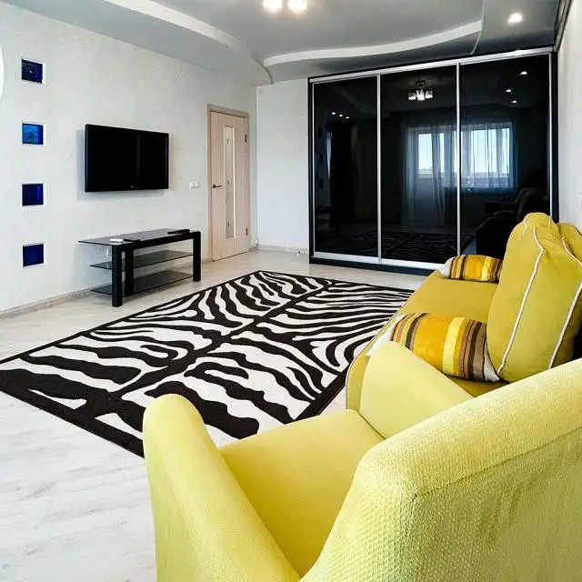 Real photos of The apartment is located in the center, near the railway station and the Embankment.