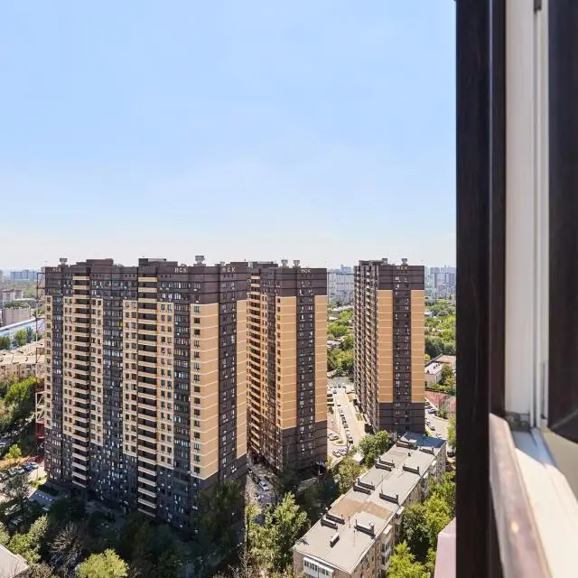 Real photos of Apartments on Larina 45x1