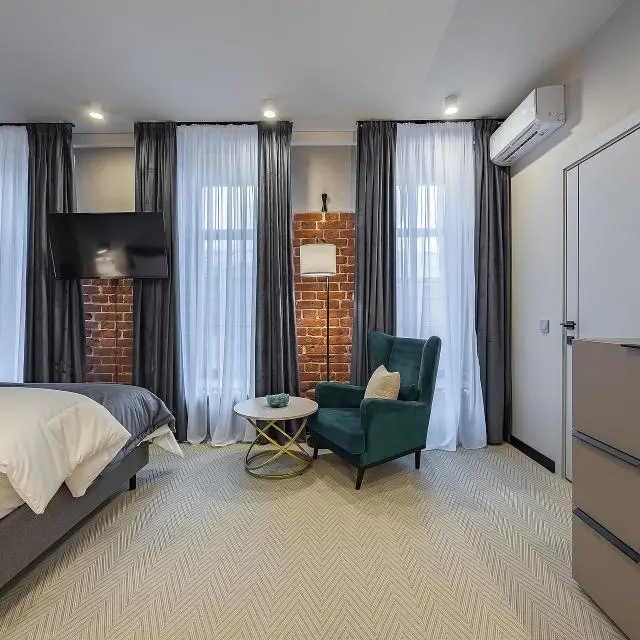 Real photos of Hotel Apartments (Like At Home) in the center of Nizhny Novgorod on Osharskaya St. 9