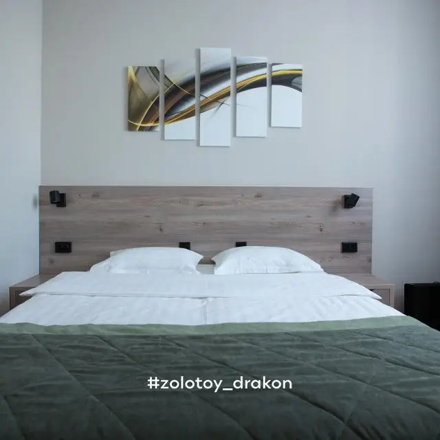 Real photos of Zolotoi Drakon