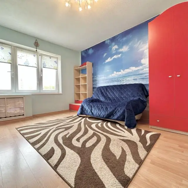 Real photos of It's cozy as at home on the street of the October Revolution