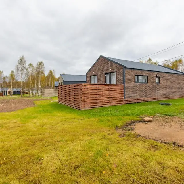 Real photos of House Point 371 Izumrudny