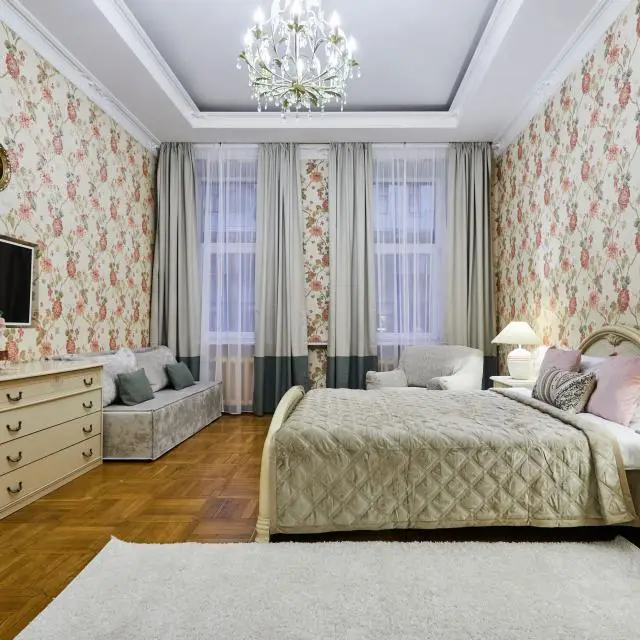 Real photos of FlatStay Nekrasova 60 | Big 3shka in a beautiful house with a history. With bay window, fireplace, high ceilings and balcony