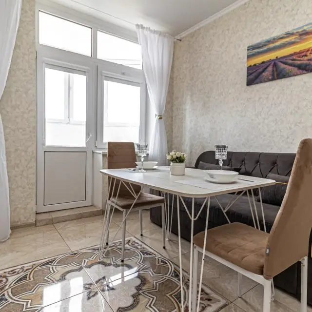 Real photos of Posutochno One Days on Greedy 145 Street