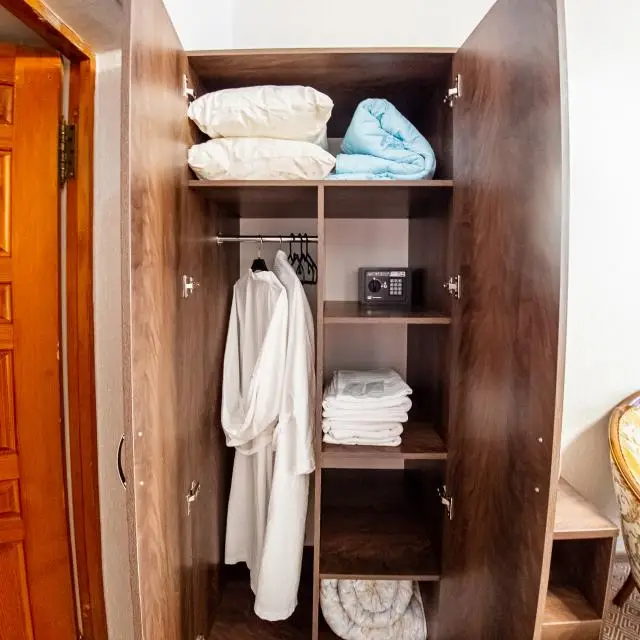 Real photos of Alliance Hotel