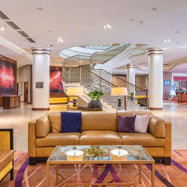 Реальные фото MonArch Moscow Hotel (Монарх Москва) (бывш. Ренессанс Монарх)