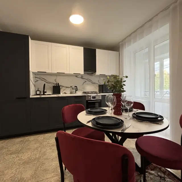 Real photos of Luxury designer 1-bedroom apartment in the heart of NN!