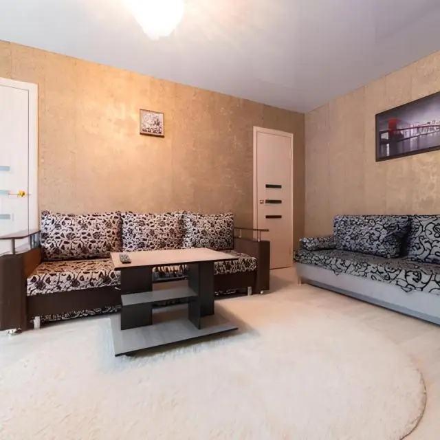 Реальные фото ApartDay на улице Цвиллинга 47Б