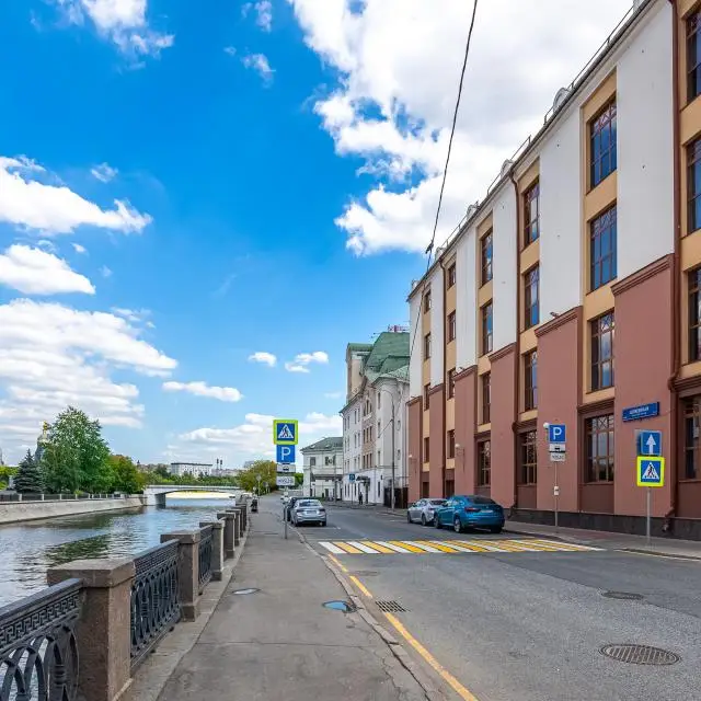 Real photos of Smart Host on Kozhevnicheskaya Street