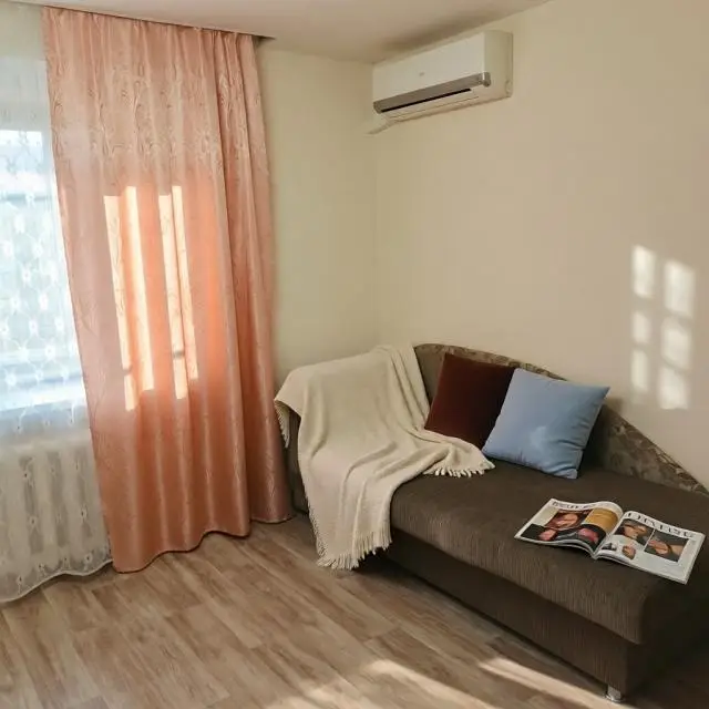 Real photos of Apartments for the 20th anniversary of October, 95a