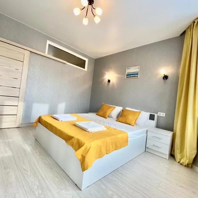 Real photos of Victory Apartment on Stroiteley Street 5
