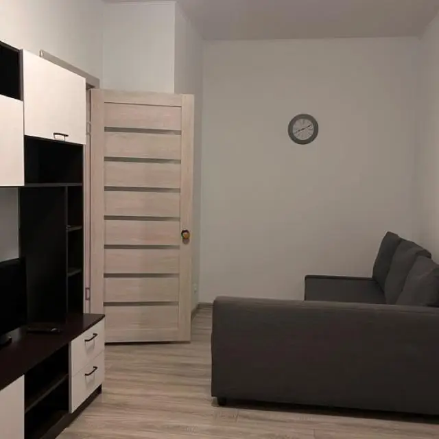 Real photos of RentMe 24 (RentMi) on 24 Lesnaya Street