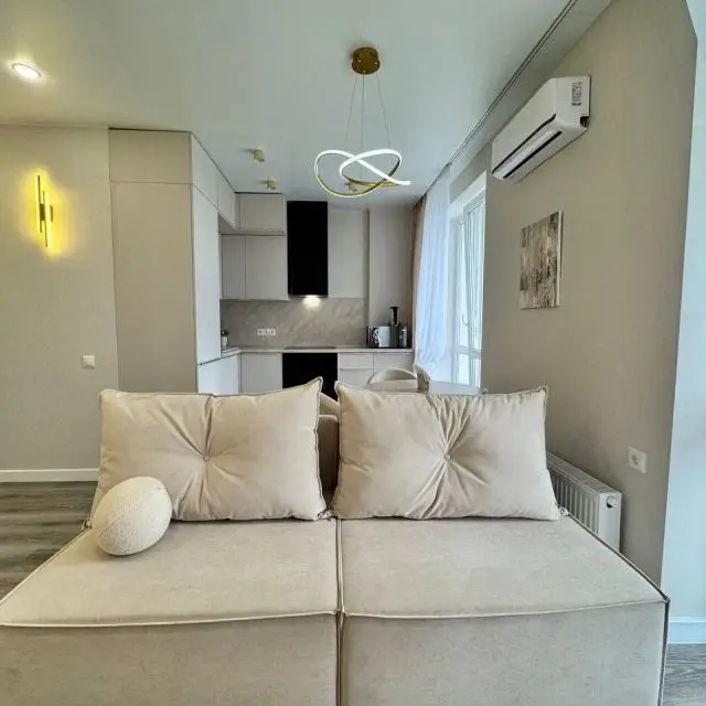 Real photos of Apartment on 23rd Line 54c6 street