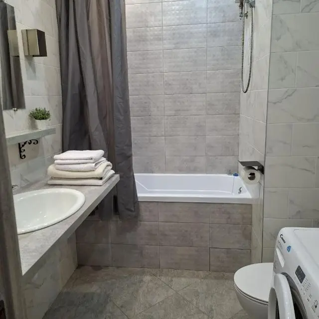 Real photos of Apartments on Tavrichesky 4