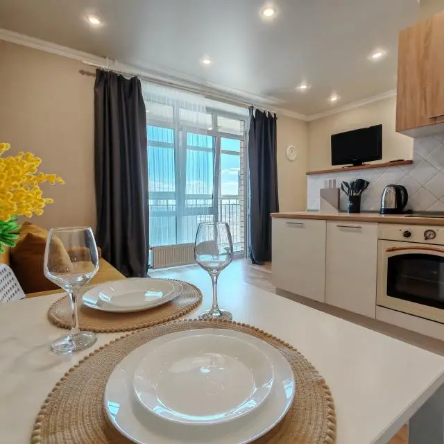 Real photos of Romlex Apartments on 81k2 Timofey Charkov Street