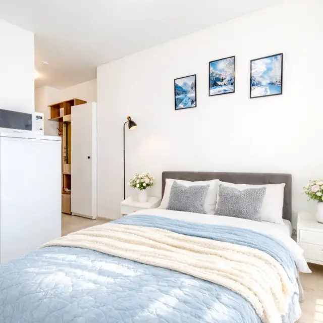 Реальные фото Vegas apartments (Вегас апартментс) на улице Правдинская