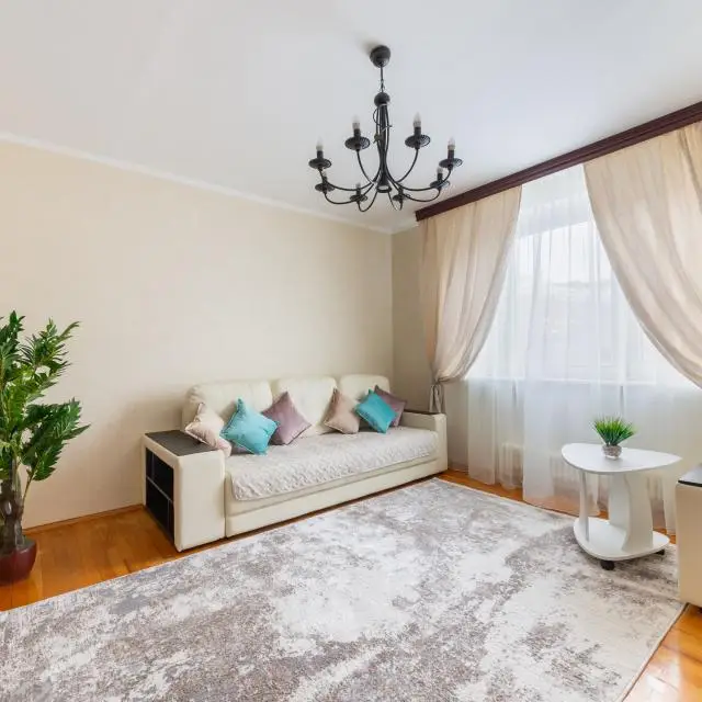 Реальные фото ApartLux (АпартЛюкс) на улице Большая Спасская 8