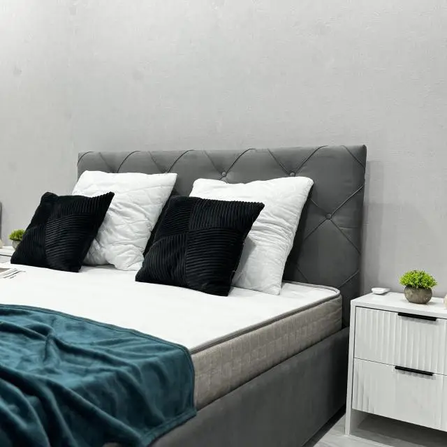 Real photos of The green house on Samoryadova street 4