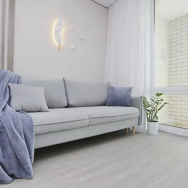 Real photos of Near the railway station: separate bedroom, hanging balloon, enclosed courtyard!