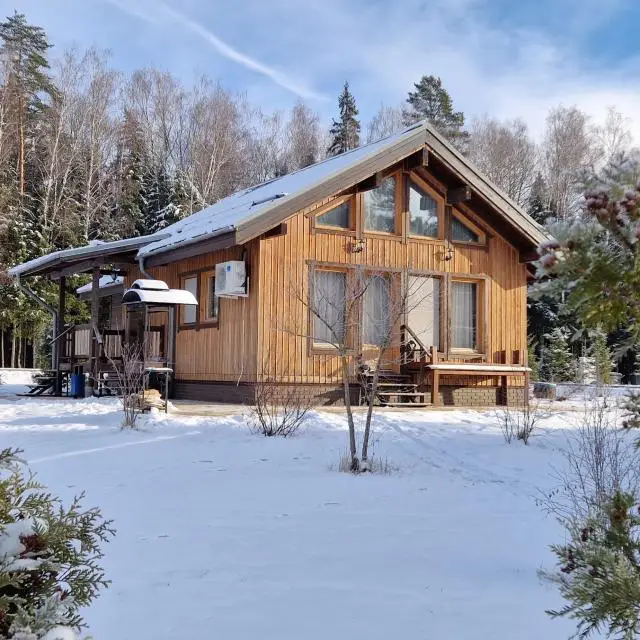 Real photos of A1 cottage at the recreation center Novosti Park 