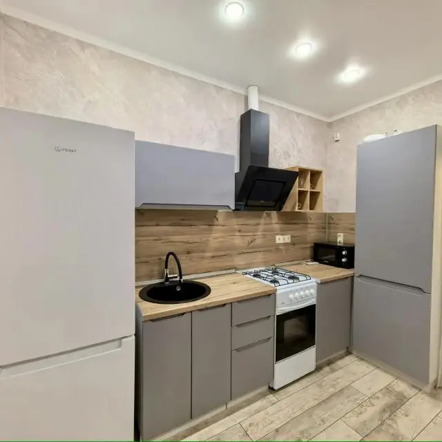 Real photos of Euro one-bedroom apartment in 61 Block residential complex 