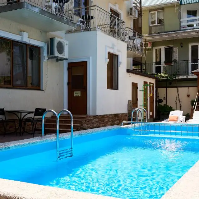 Real photos of A Friendly Courtyard