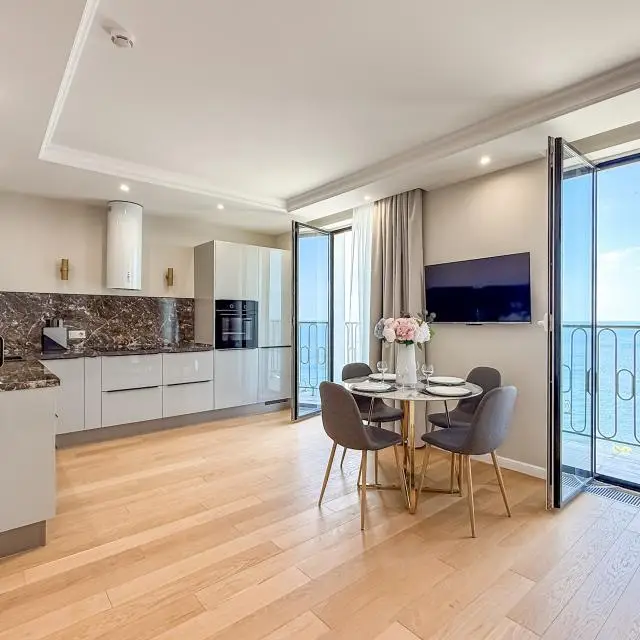 Real photos of Apartment Monaco 24 on Tolstogo 27(311)