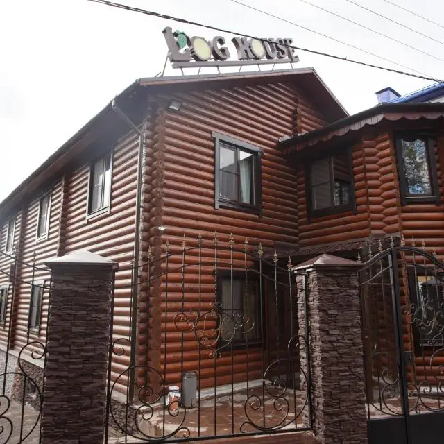 Real photos of Loghouse