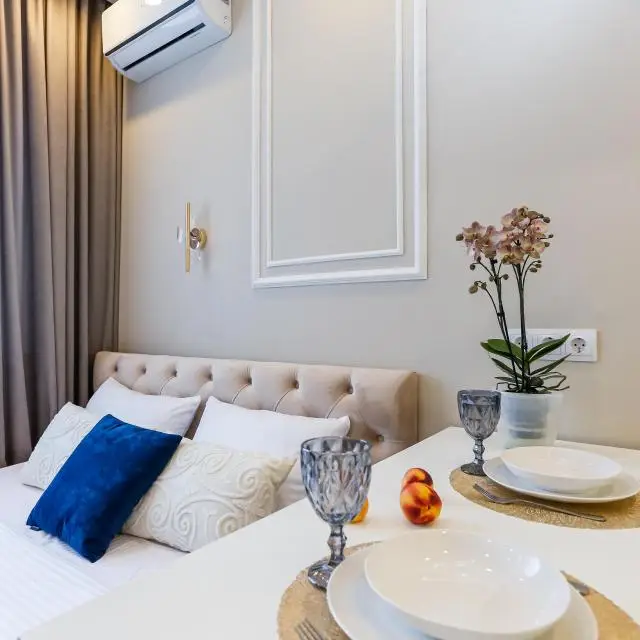 Real photos of MaxRealty24 Studio is a 10-minute walk from the Botanic Garden metro station
