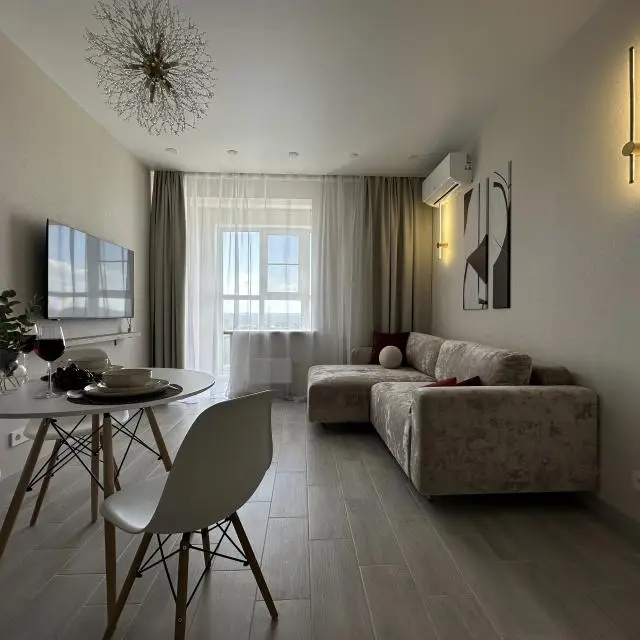Real photos of 
Apartment 52 on Lenin Avenue 98 Dk1
