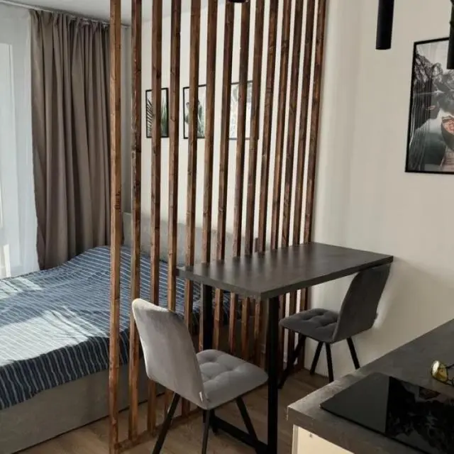 Реальные фото RentMe 24 (РентМи) на улице Люблинская 72 А корпус 2