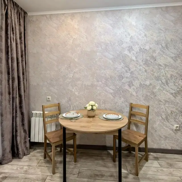 Real photos of Euro one-bedroom apartment in 61 Block residential complex 