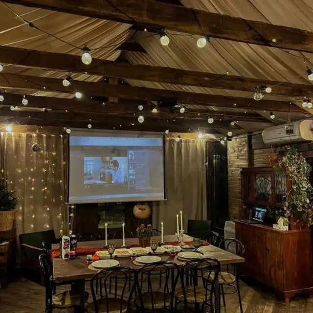 Real photos of Panoramic house with a font