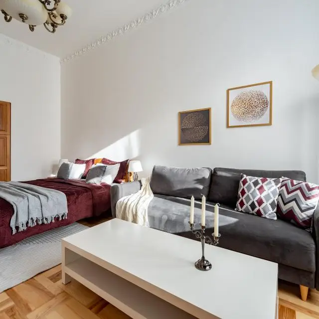Real photos of DeRent 3 rooms with a view of the Griboyedov Canal