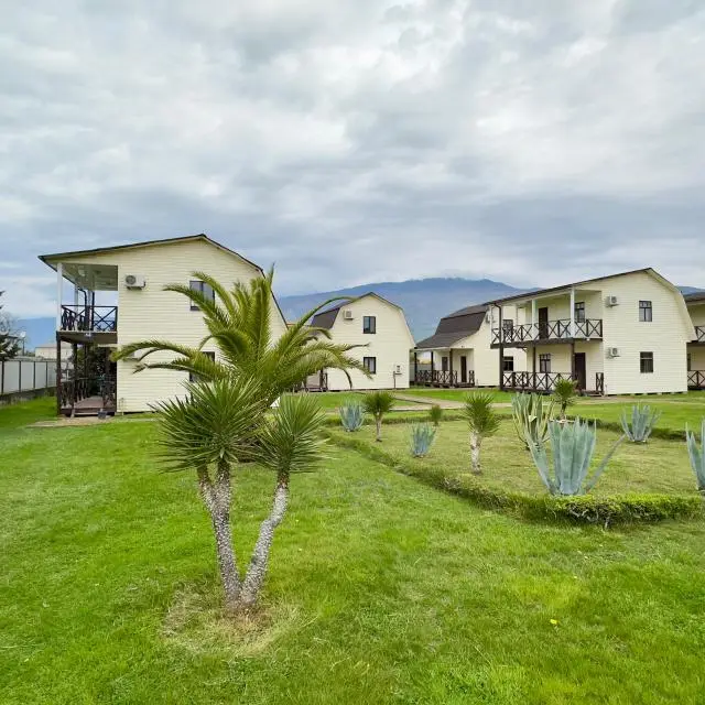 Real photos of Clean Water Cottage complex
