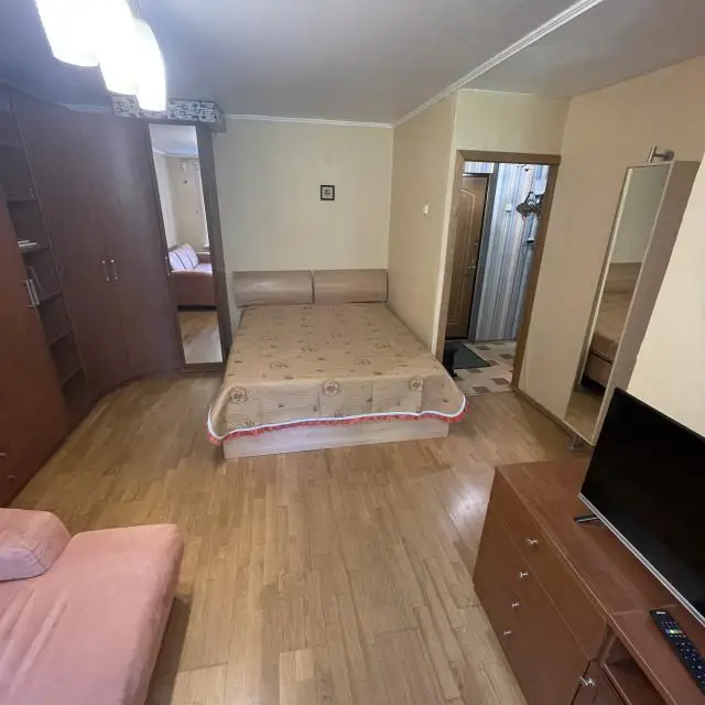 Real photos of G-Kvartal (Ji-quarter) on 5 Rocket Boulevard