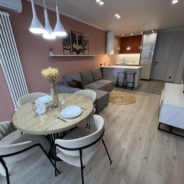 Реальные фото Roomer (Румер) на улице Макаёнка 12Е