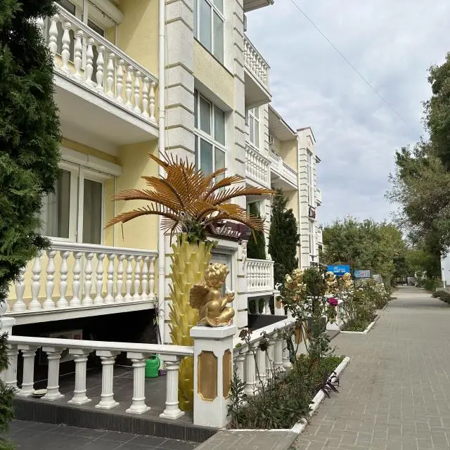 Реальные фото Лев