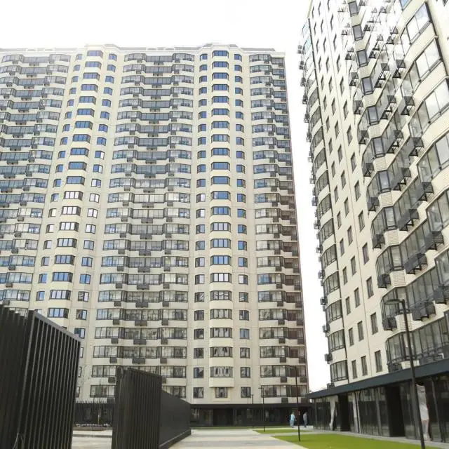 Real photos of Sunny Days on the 2nd Grayvoronovsky passage