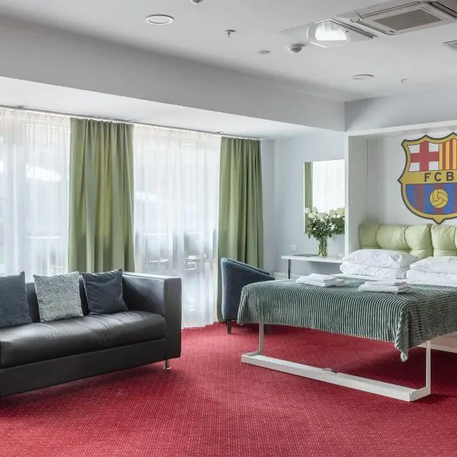 Реальные фото People Stadium Hotel (Пипл Стадиум)
