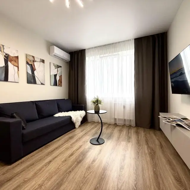 Real photos of 1-room apartment from the company Home Hotel on Avtomobilistov, 13